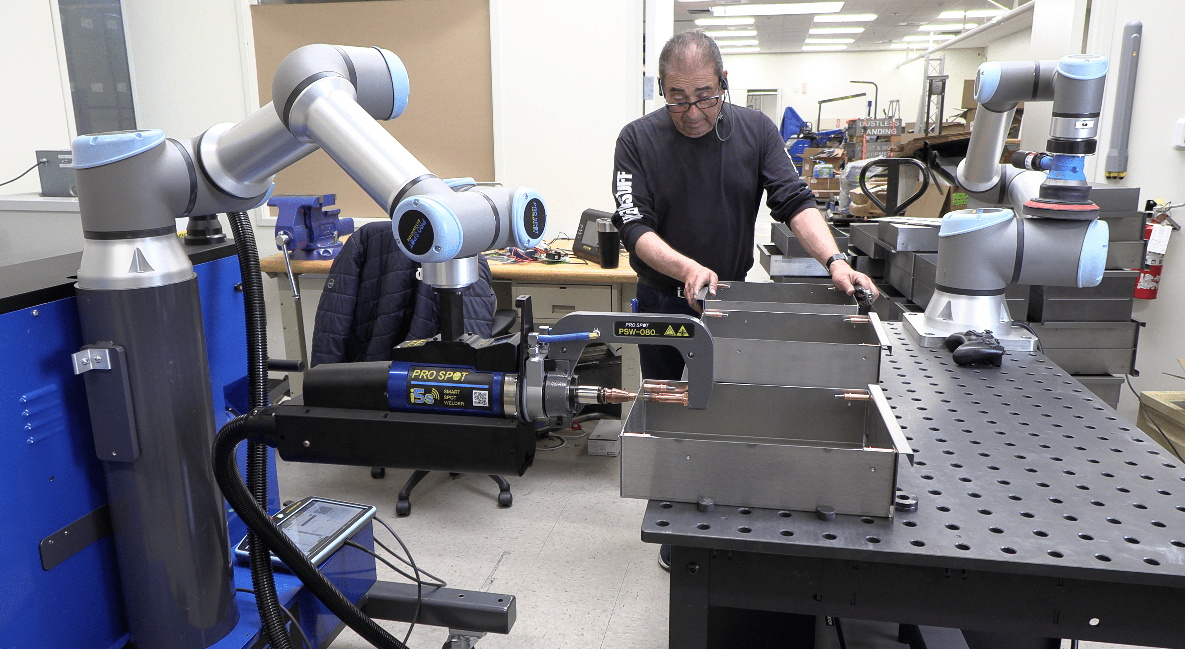 Pio Welding with Cobot Spot Welder